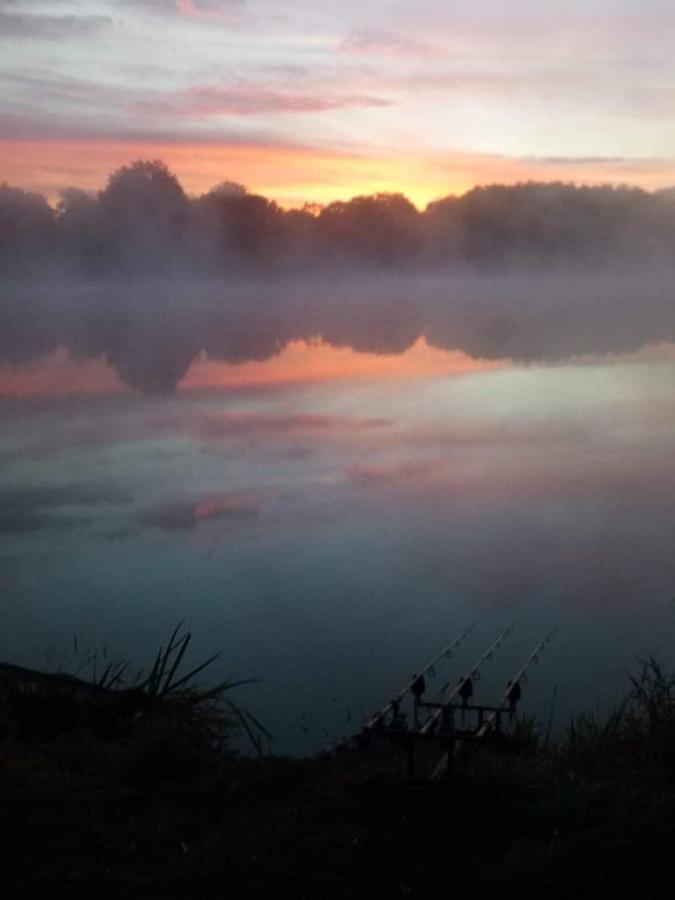 Le Chalet Du Coin Videix Zewnętrze zdjęcie
